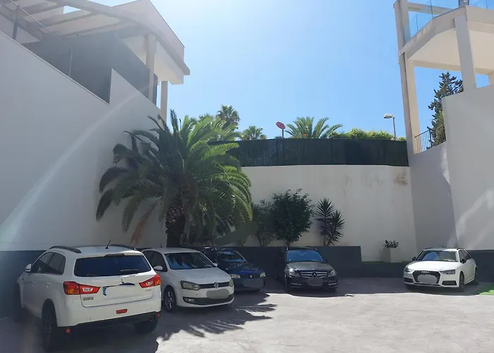 Apartamento Vistas Al Mar. Junto A La Playa. Garaje Y Piscina. Calpe