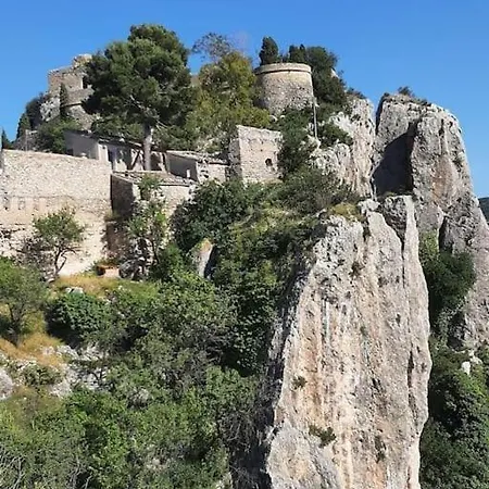 Vistas Al Mar. Junto A La Playa. Garaje Y Piscina. Lejlighed