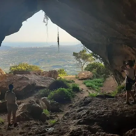 Vistas Al Mar. Junto A La Playa. Garaje Y Piscina. * Calpe