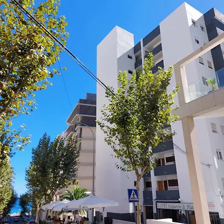 Vistas Al Mar. Junto A La Playa. Garaje Y Piscina. Lejlighed Calpe