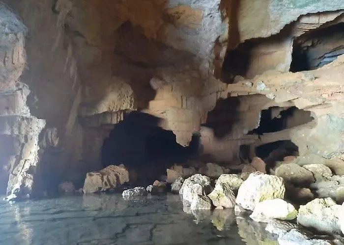 Vistas Al Mar. Junto A La Playa. Garaje Y Piscina. *