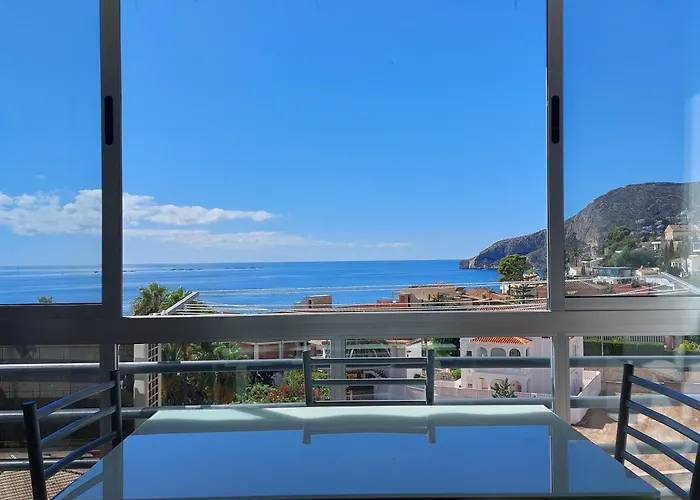 Apartment Vistas Al Mar. Junto A La Playa. Garaje Y Piscina. Calpe